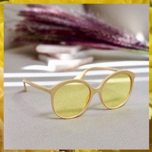 The Bumble Bee Frames Trendy Sunglasses - Yellow